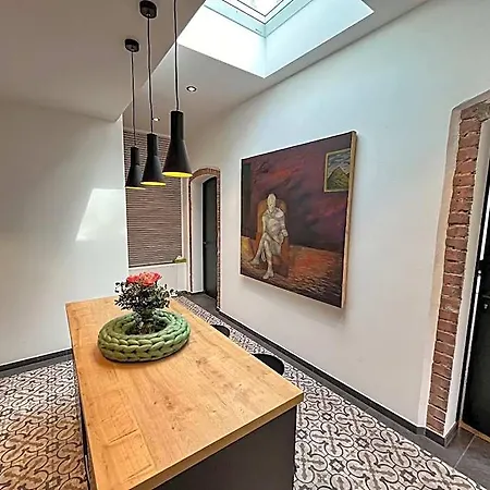 Glashaus Mit 3 Gaestezimmer